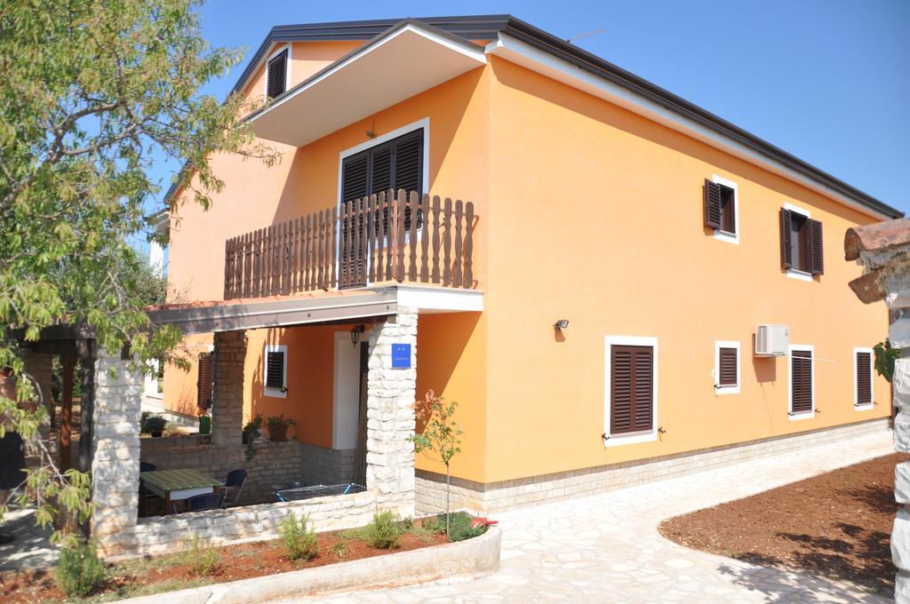 Apartments Majda Umag Eksteriør bilde