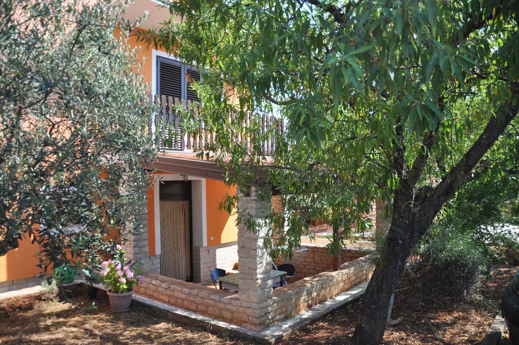 Apartments Majda Umag Eksteriør bilde