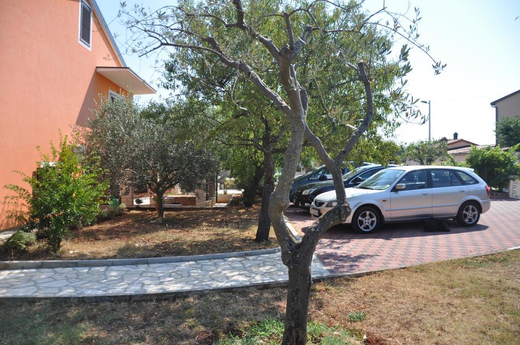 Apartments Majda Umag Eksteriør bilde