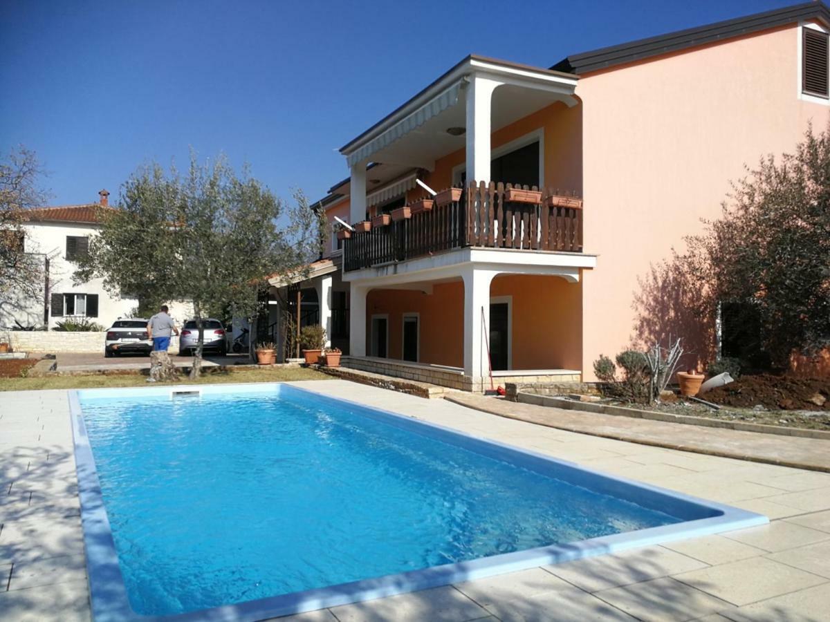Apartments Majda Umag Eksteriør bilde